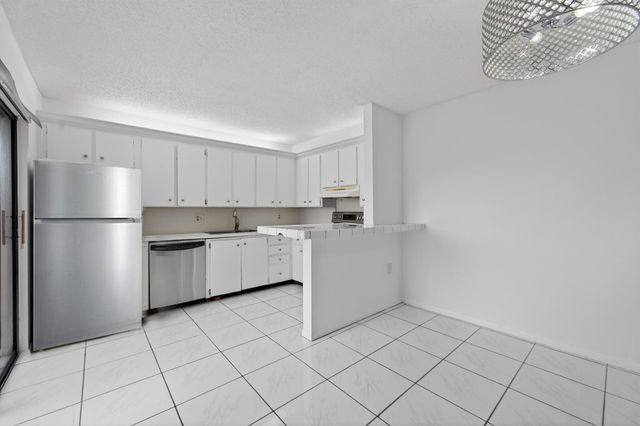 3310 Meridian Way S A, Palm Beach Gardens, FL 33410