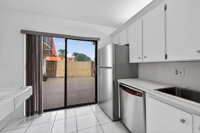 3310 Meridian Way S A, Palm Beach Gardens, FL 33410