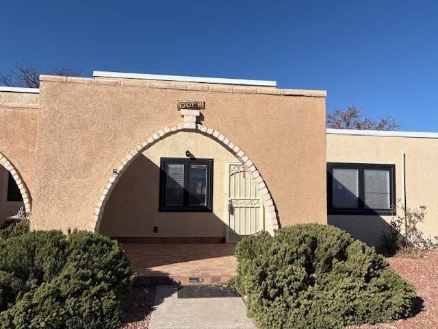 1301 Rio Rancho Drive SE APT B, Rio Rancho, NM 87124