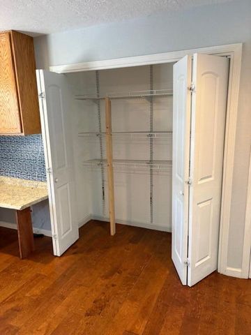 1301 Rio Rancho Drive SE APT B, Rio Rancho, NM 87124