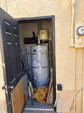 1301 Rio Rancho Drive SE APT B, Rio Rancho, NM 87124