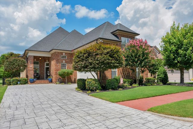 1124 Fairvue Village Ln, Gallatin, TN 37066