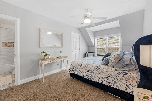 1124 Fairvue Village Ln, Gallatin, TN 37066