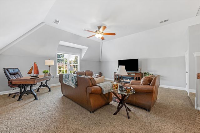 1124 Fairvue Village Ln, Gallatin, TN 37066