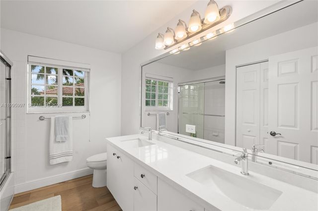 3706 Vista Way, Weston, FL 33331