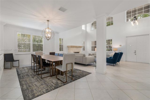 3706 Vista Way, Weston, FL 33331