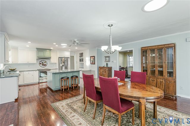 3419 S Hairpin Dr, Quinton, VA 23141