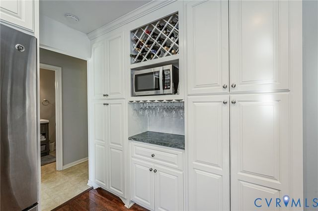 3419 S Hairpin Dr, Quinton, VA 23141