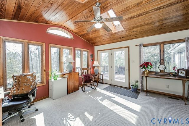 3419 S Hairpin Dr, Quinton, VA 23141