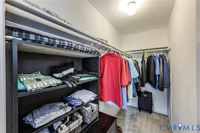 3419 S Hairpin Dr, Quinton, VA 23141