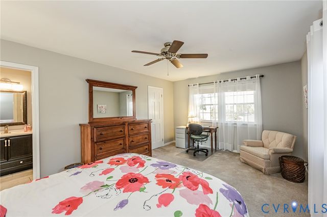 3419 S Hairpin Dr, Quinton, VA 23141