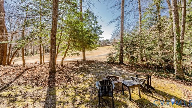 3419 S Hairpin Dr, Quinton, VA 23141