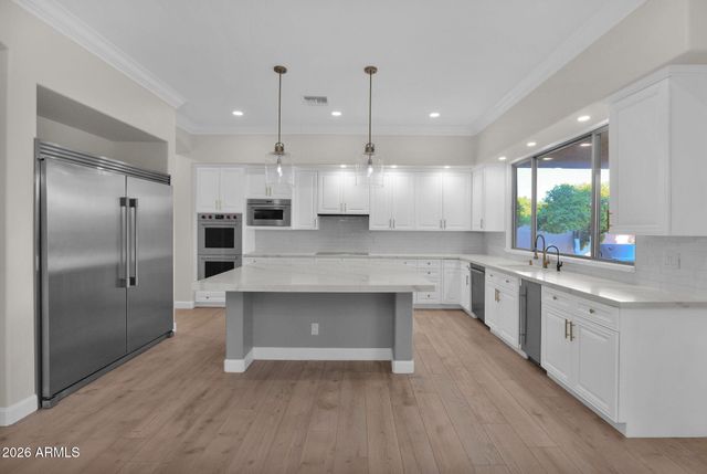 3341 E JACARANDA Circle, Mesa, AZ 85213