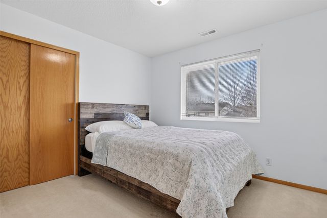 4545 Zilker Drive, Pleasant Hill, IA 50327