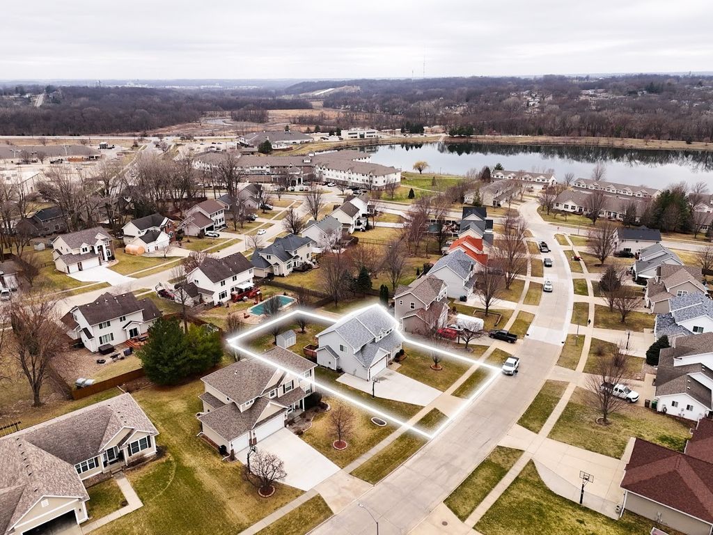 4545 Zilker Drive, Pleasant Hill, IA 50327