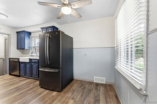 9636 Quandt Avenue, Allen Park, MI 48101