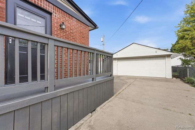 9636 Quandt Avenue, Allen Park, MI 48101