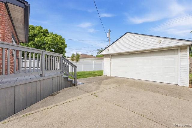 9636 Quandt Avenue, Allen Park, MI 48101