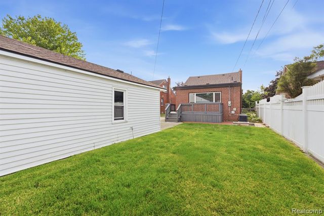 9636 Quandt Avenue, Allen Park, MI 48101