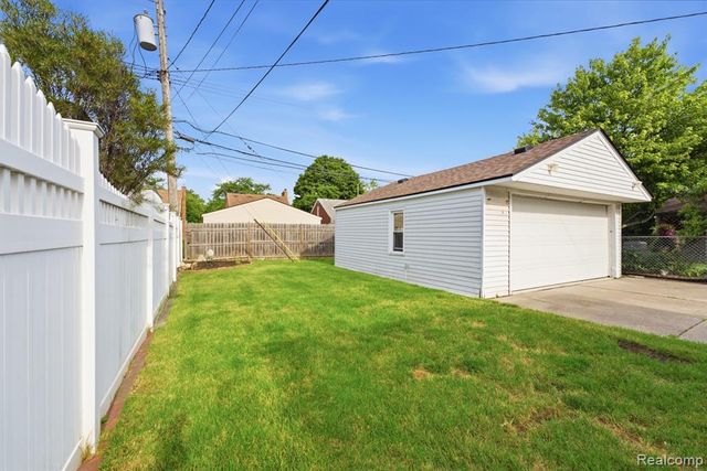 9636 Quandt Avenue, Allen Park, MI 48101