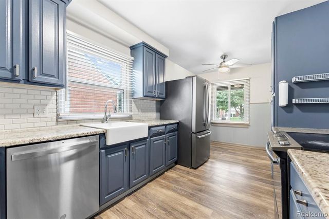 9636 Quandt Avenue, Allen Park, MI 48101