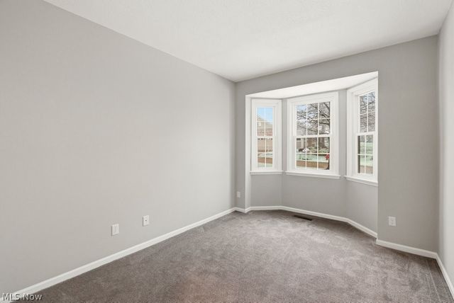 391 Stone Bridge Drive 34, Sagamore Hills, OH 44067