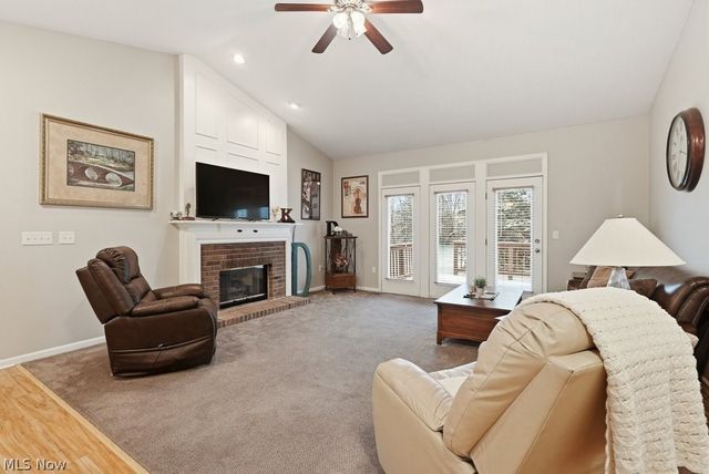 391 Stone Bridge Drive 34, Sagamore Hills, OH 44067
