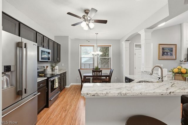 391 Stone Bridge Drive 34, Sagamore Hills, OH 44067