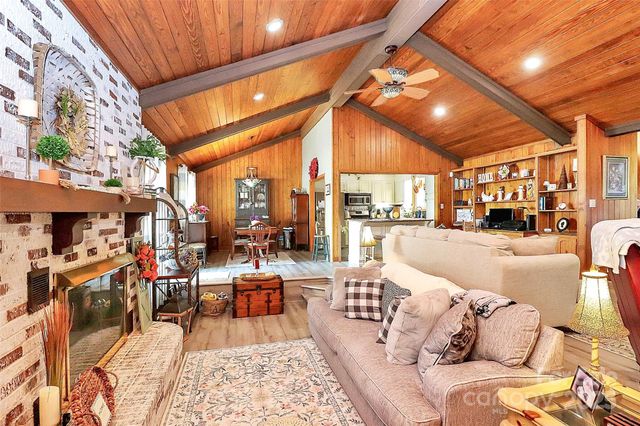 160 Quail Hollow Drive, Kings Mountain, NC 28086