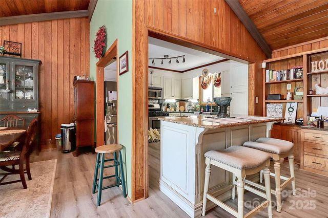 160 Quail Hollow Drive, Kings Mountain, NC 28086