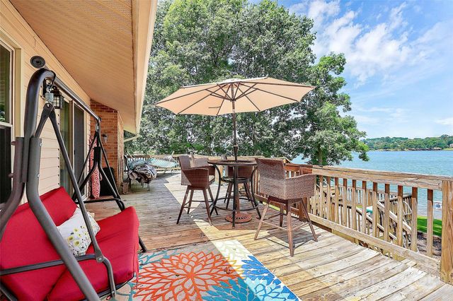 160 Quail Hollow Drive, Kings Mountain, NC 28086