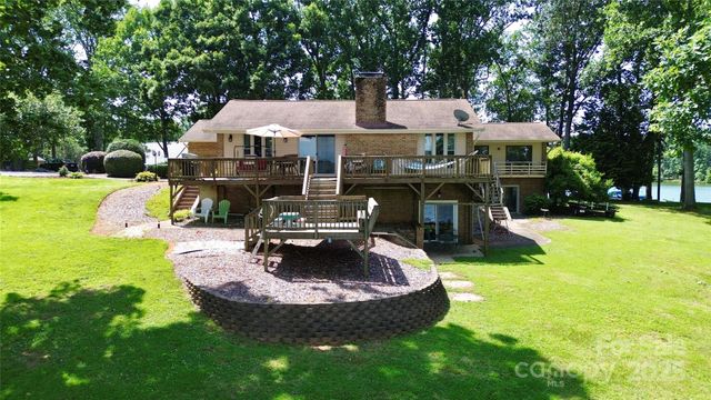 160 Quail Hollow Drive, Kings Mountain, NC 28086