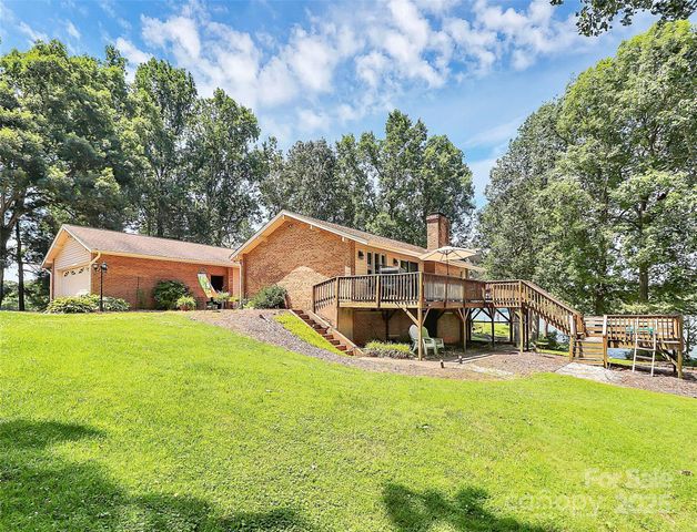 160 Quail Hollow Drive, Kings Mountain, NC 28086