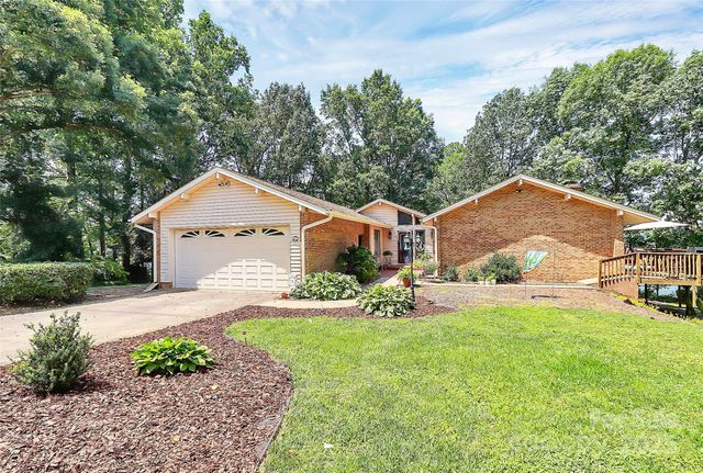 160 Quail Hollow Drive, Kings Mountain, NC 28086