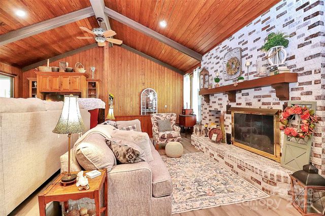 160 Quail Hollow Drive, Kings Mountain, NC 28086