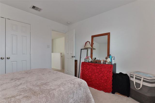 184 Kelly Street, Angleton, TX 77515