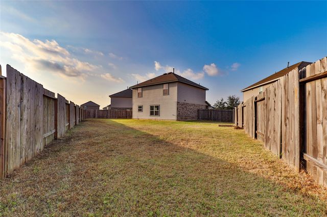 184 Kelly Street, Angleton, TX 77515