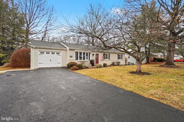 6406 CANNON DR, Mechanicsburg, PA 17050