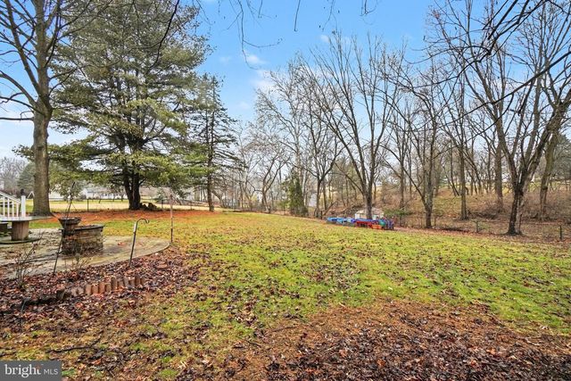 6406 CANNON DR, Mechanicsburg, PA 17050