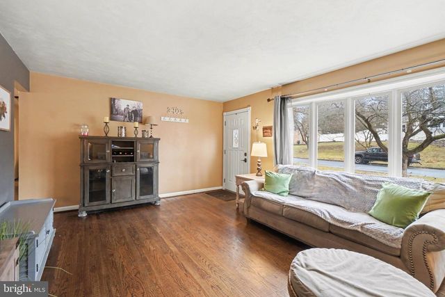 6406 CANNON DR, Mechanicsburg, PA 17050