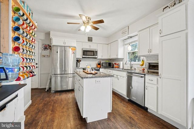 6406 CANNON DR, Mechanicsburg, PA 17050