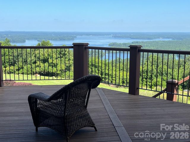 1695 Sierra Trace Road, Denton, NC 27239