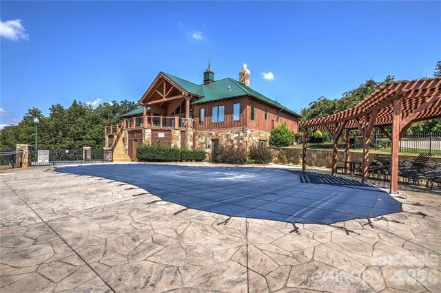 1695 Sierra Trace Road, Denton, NC 27239