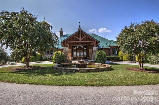 1695 Sierra Trace Road, Denton, NC 27239