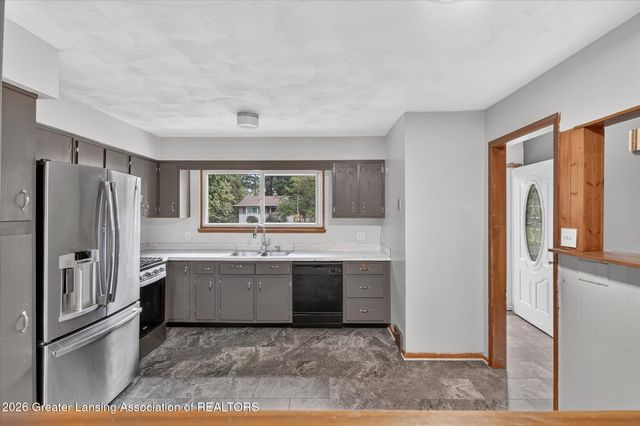 6312 Lerner Way, Lansing, MI 48911