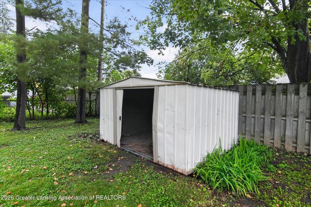 6312 Lerner Way, Lansing, MI 48911