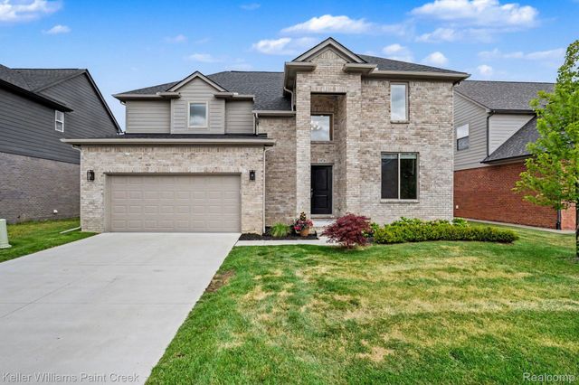 1976 Kohli Drive, Troy, MI 48083