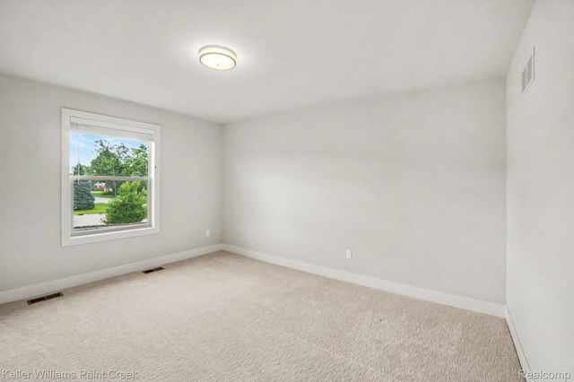 1976 Kohli Drive, Troy, MI 48083