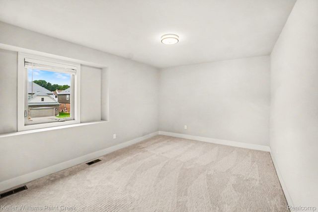 1976 Kohli Drive, Troy, MI 48083