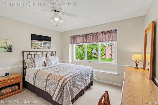 25723 Sullivan Lane, Novi, MI 48375